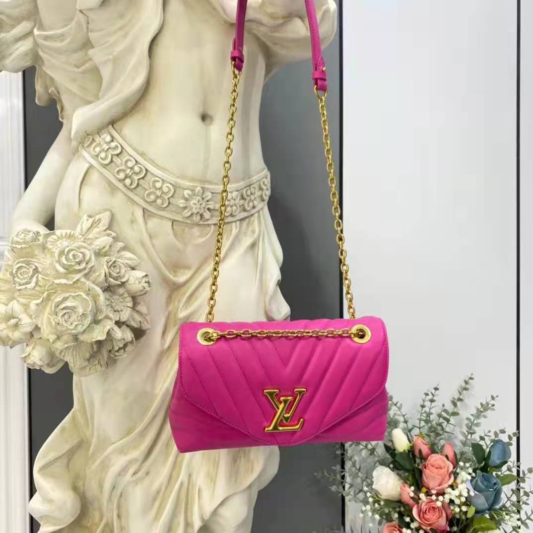 AAA Replica Louis Vuitton M58553 LV New Wave Chain Bag Smooth Cowhide  Leather Agathe Pink