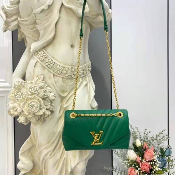 Louis Vuitton LV Women New Wave Chain Bag Handbag Emerald Green Smooth Cowhide Leather (14)