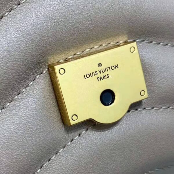 Louis Vuitton LV Women New Wave Chain Bag Handbag Sandy Smooth Cowhide Leather (15)