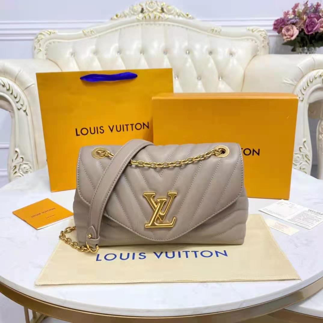 LOUIS VUITTON New Wave Chain Bag PM Taupe Cowhide