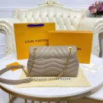 Louis Vuitton LV Women New Wave Chain Bag Handbag Sandy Smooth Cowhide Leather - Bild 7