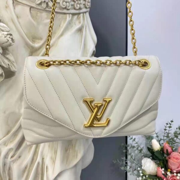 Louis Vuitton LV Women New Wave Chain Bag Handbag White Smooth Cowhide Leather (12)
