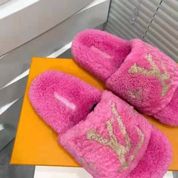 Louis Vuitton LV Women Paseo Flat Comfort Mule Pink Shearling LV Initials Monogram Flowers (7)
