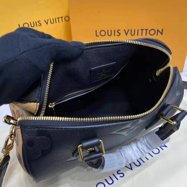 Louis Vuitton LV Women Speedy Bandoulière 25 Handbag Black Embossed Supple Grained Cowhide (12)