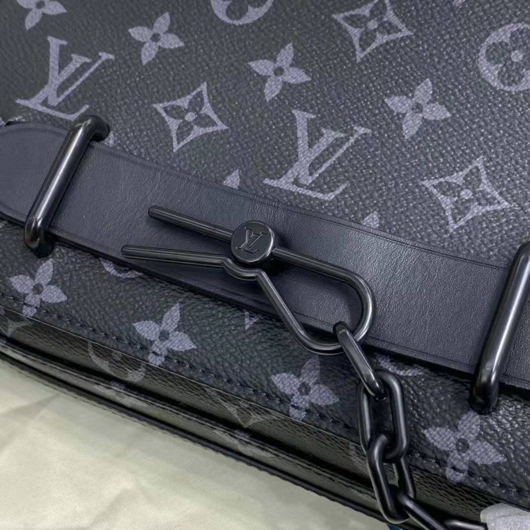 SOLD - LV Monogram Eclipse Steamer Wearable Wallet (NFC)_Louis  Vuitton_BRANDS_MILAN CLASSIC Luxury Trade Company Since 2007触屏版