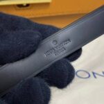 Louis Vuitton LV Women Twist MM Handbag Gold Cipango Epi Grained - immagine 14