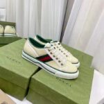 Gucci GG Unisex Gucci Tennis 1977 Sneaker Butter Cotton Green and Red Web - Imagen 2