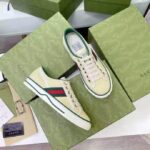 Gucci GG Unisex Gucci Tennis 1977 Sneaker Butter Cotton Green and Red Web - Imagen 4