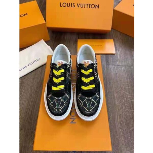 Louis Vuitton LV Unisex LV Ollie Sneaker Green Textile Double Laces with Vuitton Signature (3)