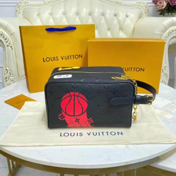 Louis Vuitton LV Unisex LV x NBA Cloakroom Dopp Kit Black Cowhide Leather (10)