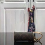 Louis Vuitton LV Unisex Micro Papillon Bag Brown Charm Monogram Canvas Natural Cowhide - immagine 3