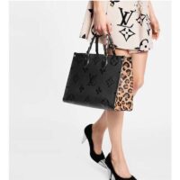 Louis Vuitton LV Unisex Onthego MM Tote Black Embossed Supple Grained Cowhide Leather