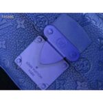 Louis Vuitton LV Women S Lock Sling Bag Blue Monogram Embossed Taurillon Cowhide Leather – Bild 7