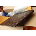 Louis Vuitton Unisex Daily Pouch Monogram Coated Canvas and Cowhide Leather - Imagen 6