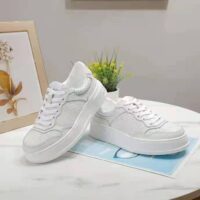 Gucci GG Unisex Gucci Jive Sneaker White GG Embossed Leather Smooth Leather