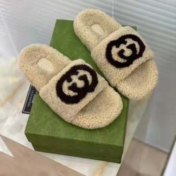 Gucci GG Women’s Slide Sandal with Interlocking G Light Brown Interlocking G Merino Wool (2)
