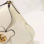 Gucci Unisex Small Messenger Bag with Double G White Leather Antique Gold-Toned Hardware – Bild 9