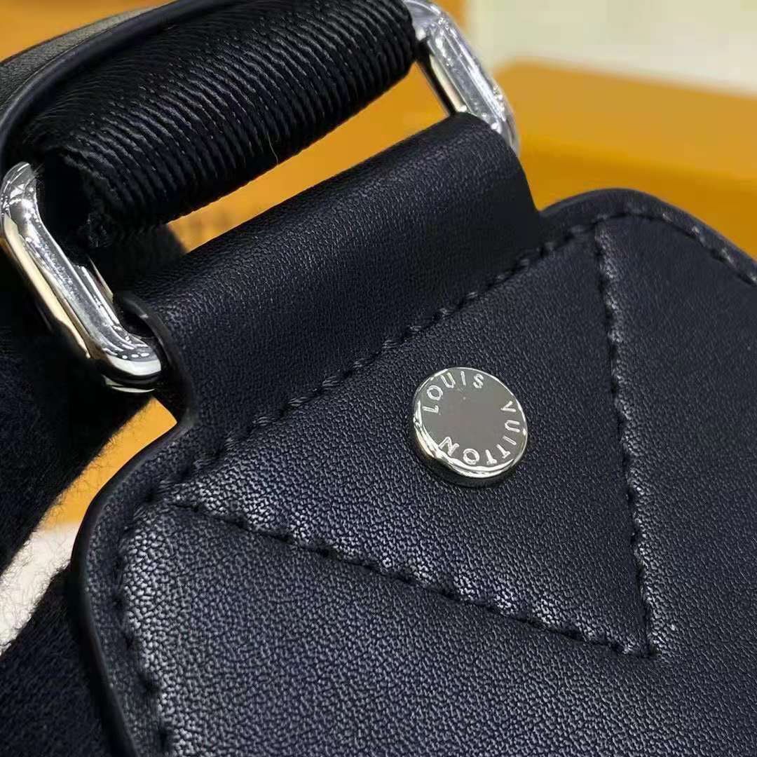 Louis Vuitton LV avenue slingbag infini 3D Blue Leather ref.251352