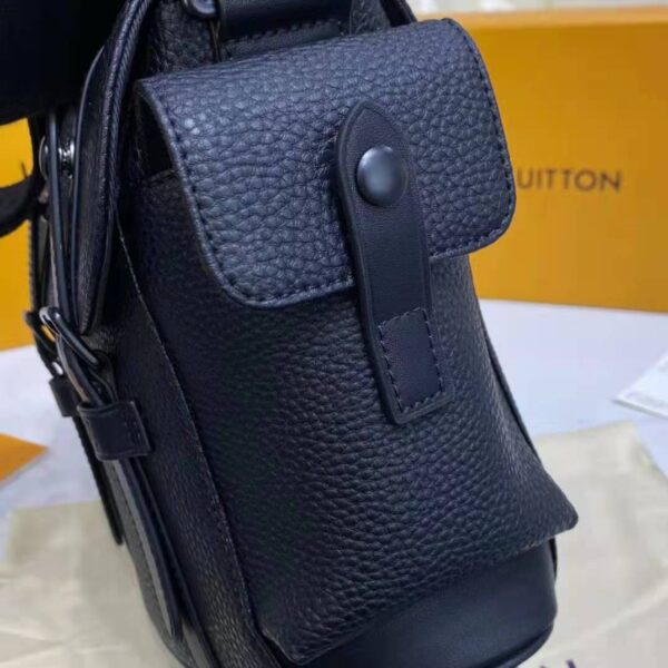 Louis Vuitton LV Unisex Christopher Messenger Black Taurillon Cowhide Leather (10)