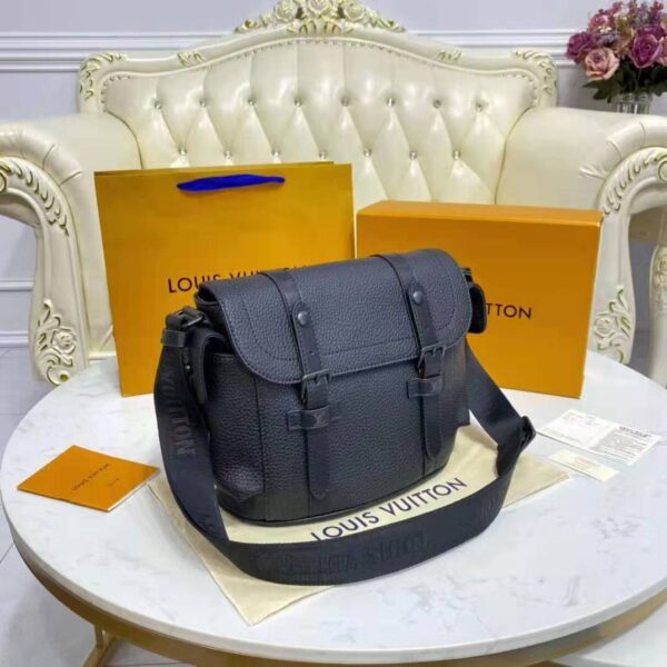 Louis Vuitton LV Unisex Christopher Messenger Black Taurillon Cowhide Leather (11)