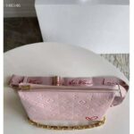 Louis Vuitton LV Unisex Coussin PM Handbag Dragée Light Pink Monogram Embossed Puffy Lambskin - Image 5