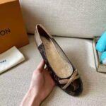 Louis Vuitton LV Women Joy Ballerina Gold Patent Monogram Canvas Metallic Lambskin - Bild 7