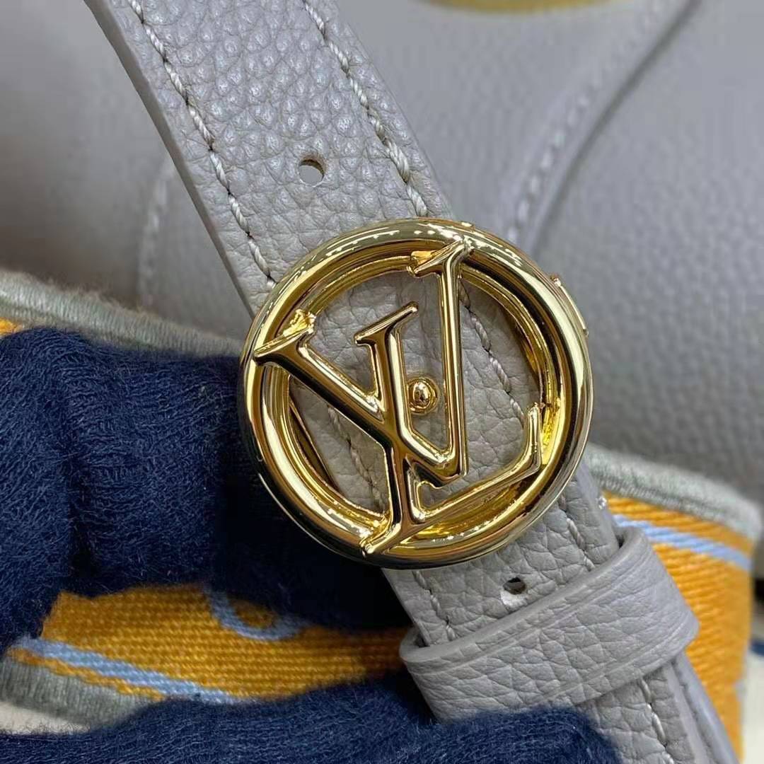 Louis Vuitton LV Women LV Pont 9 Soft MM Gris Taupe Summer Gold ... Louis Vuitton LV Women LV Pont 9 Soft MM Gris Taupe Summer Gold Grained Calfskin 6