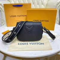 Louis Vuitton LV Women LV Pont 9 Soft MM Noir Crème Grained Calfskin Smooth Cowhide