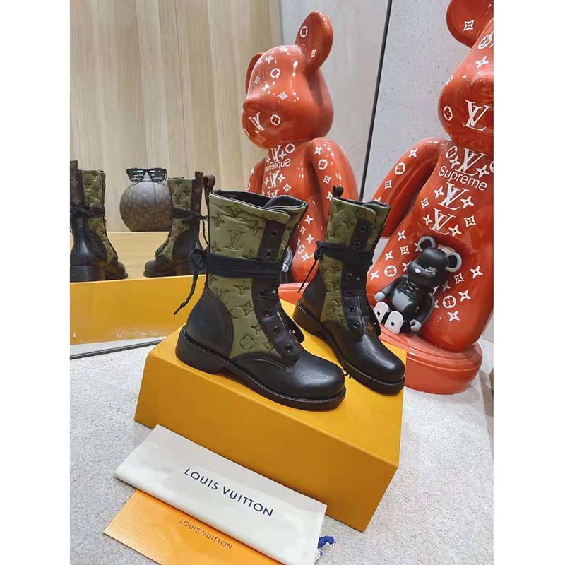 Louis Vuitton Laureate Platform Desert Boots Khaki Green | 3D model