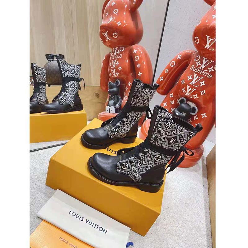 LOUIS VUITTON Jacquard Calfskin Since 1854 Metropolis Flat Ranger Boot 36  Gray | FASHIONPHILE