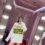Gucci GG Women Gucci 100 Cotton Sweatshirt Off-Whtie Cotton Oversized Crewneck - Image 3