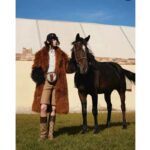 Gucci Unisex GG Round Shoulder Bag Double G Beige Supreme Canvas - immagine 12