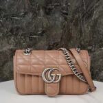 Gucci Women GG Marmont Mini Shoulder Bag Beige Double G Matelassé – Bild 3