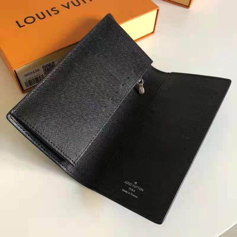 Louis Vuitton LV Brazza wallet new Grey Leather ref.232919 - Joli