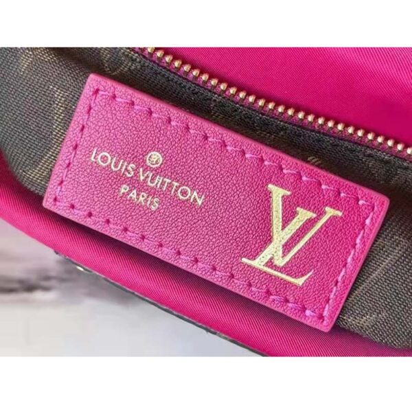 Louis Vuitton LV Unisex Maxi Multi Pochette Accessoires handbag Fuchsia Black (11)