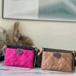 Louis Vuitton LV Unisex Maxi Multi Pochette Accessoires Handbag Fuchsia Black - immagine 4