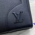 Louis Vuitton LV Unisex Slim Briefcase Black Taiga Cowhide Leather - immagine 8