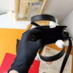 Louis Vuitton LV Women Sac Plat XS Bag Graphite Cowhide Leather - immagine 10