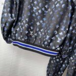 Louis Vuitton Women Silk Long-Sleeved Sweater Flight Mode Navy Blue – Bild 8