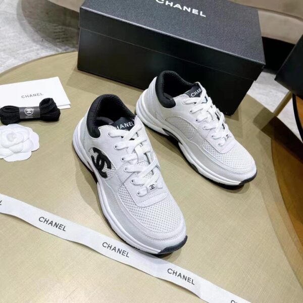 Chanel CC Women Calfskin & Mixed Fibers Sneakers White 1cm Heel (2)