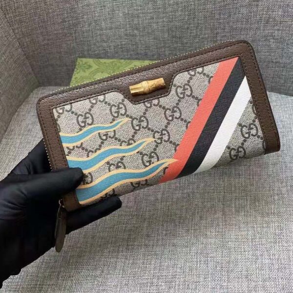 Gucci Women GG Diana Zip Around Wallet Beige Ebony GG Supreme Canvas (7)