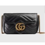Borsa Gucci da donna GG Marmont in pelle matelassé Super Mini nera con doppia G