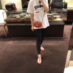 Gucci Women GG Marmont Matelassé Leather Super Mini Bag Red Double G – Bild 15