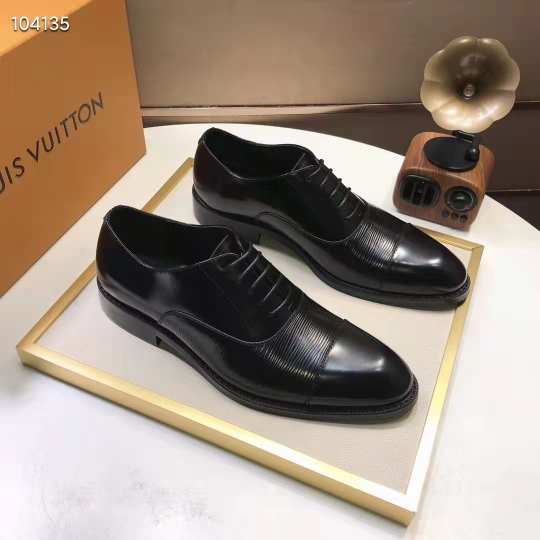 Louis Vuitton Men's Black Leather Officer Derby Shoe – Luxuria & Co.