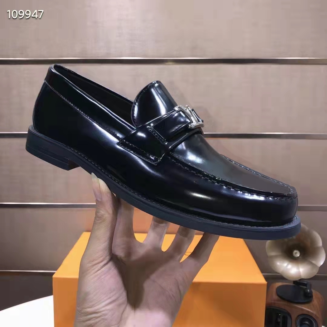 Louis Vuitton Major Loafers Black Leather ref.956404 - Joli Closet