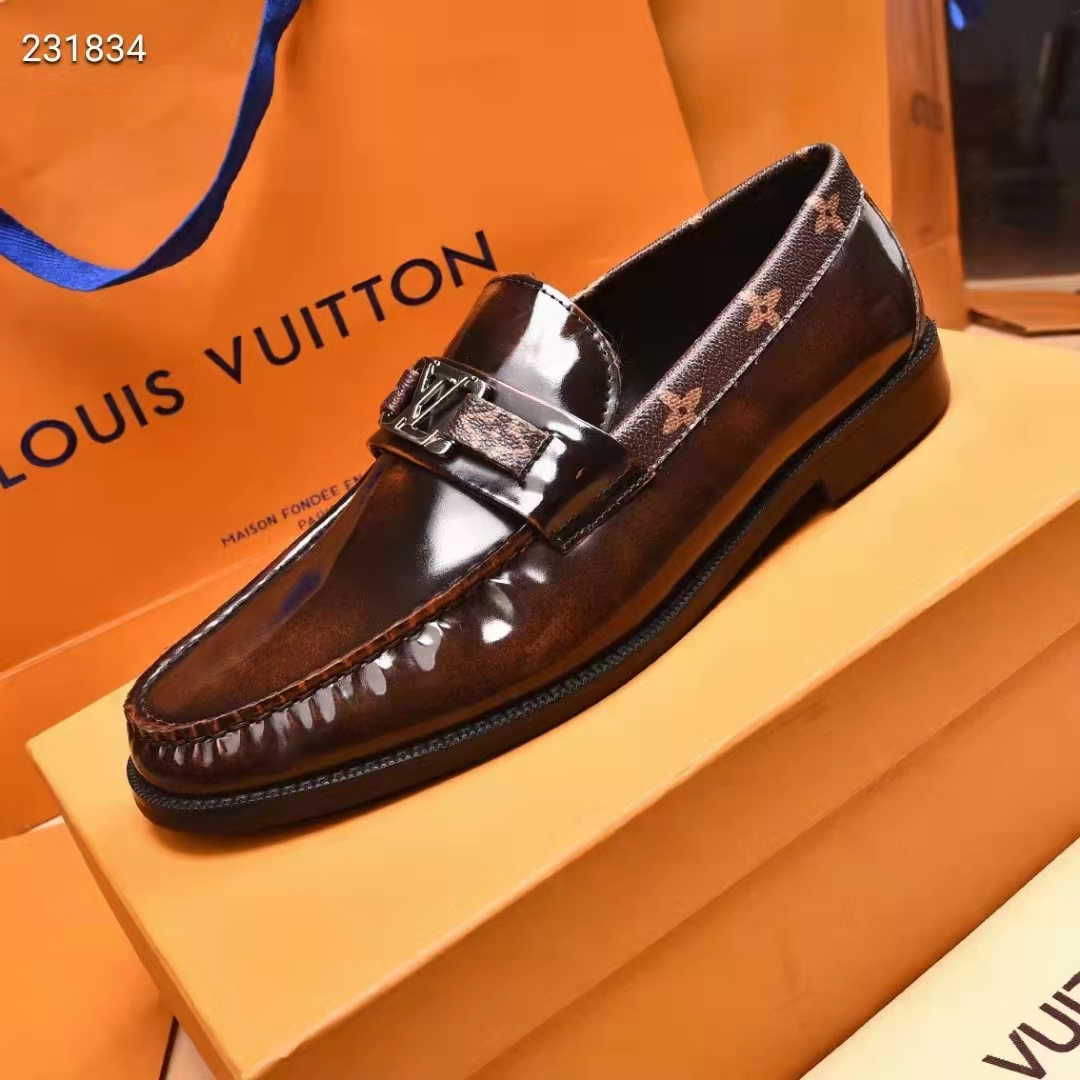 Louis Vuitton Men's Black Glazed Calf Leather Major Loafer