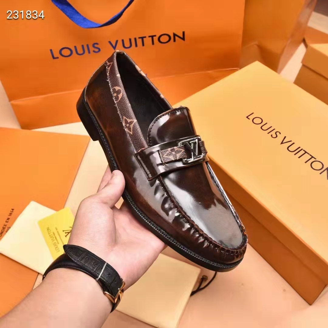 Louis Vuitton Men's Black Glazed Calf Leather Major Loafer