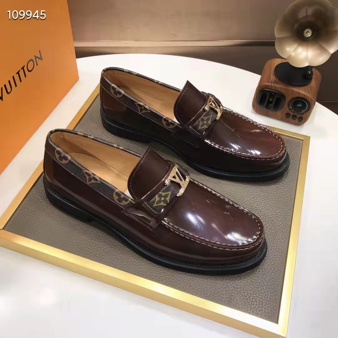 Louis Vuitton - New w/o Tags - Major Loafer in Ebene - Brown - Size 11 -  BougieHabit