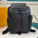 Louis Vuitton LV Unisex Discovery Backpack Black Monogram Shadow Calf Cowhide Leather - Imagen 2