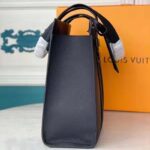 Louis Vuitton LV Unisex LV Aerogram Tote Black Grained Calf Cowhide Leather – Bild 4